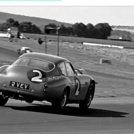 T.T. 1962 sur Aston Martin DB4 GT Zagato du team J. L. E. Ogier T.T. 1962 sur Aston Martin DB4 GT Zagato du team J. L. E. Ogier